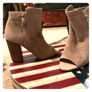 Jessica Simpson suede mesh booties size 6